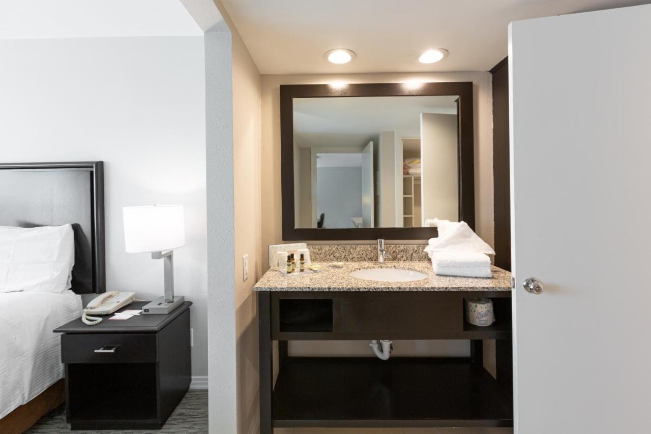 Value Suites Extended Stay - Arlington Exteriér fotografie