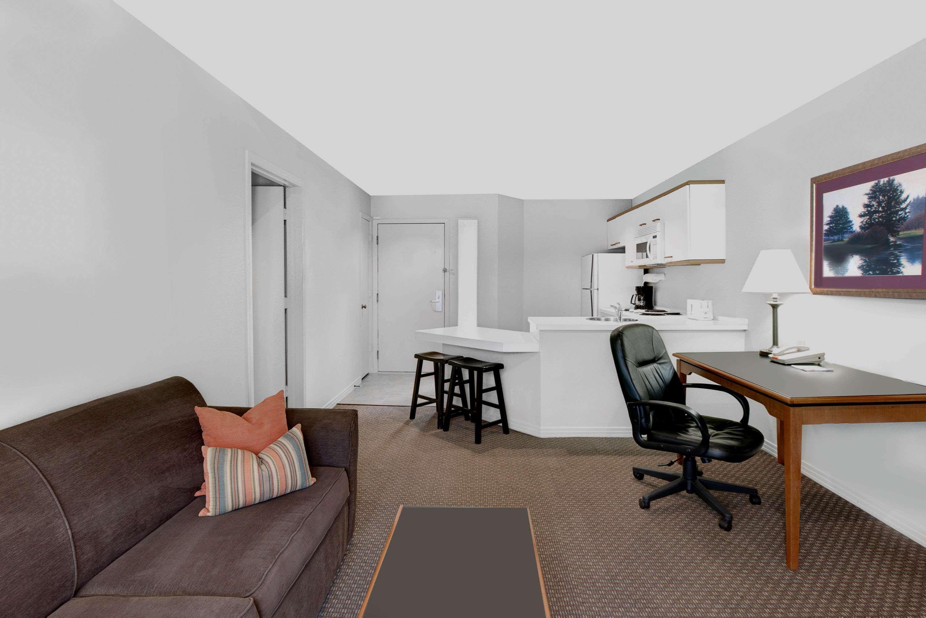 Value Suites Extended Stay - Arlington Exteriér fotografie